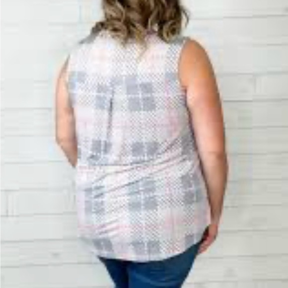 NWT boutique Dear Scarlett blouse - Picture 3 of 5